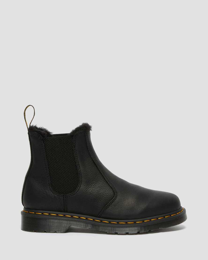 black dr martens 2976 faux fur lined mens chelsea boots