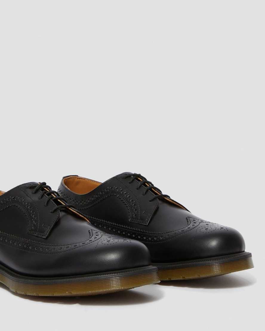 black dr martens 3989 smooth mens brogue shoes