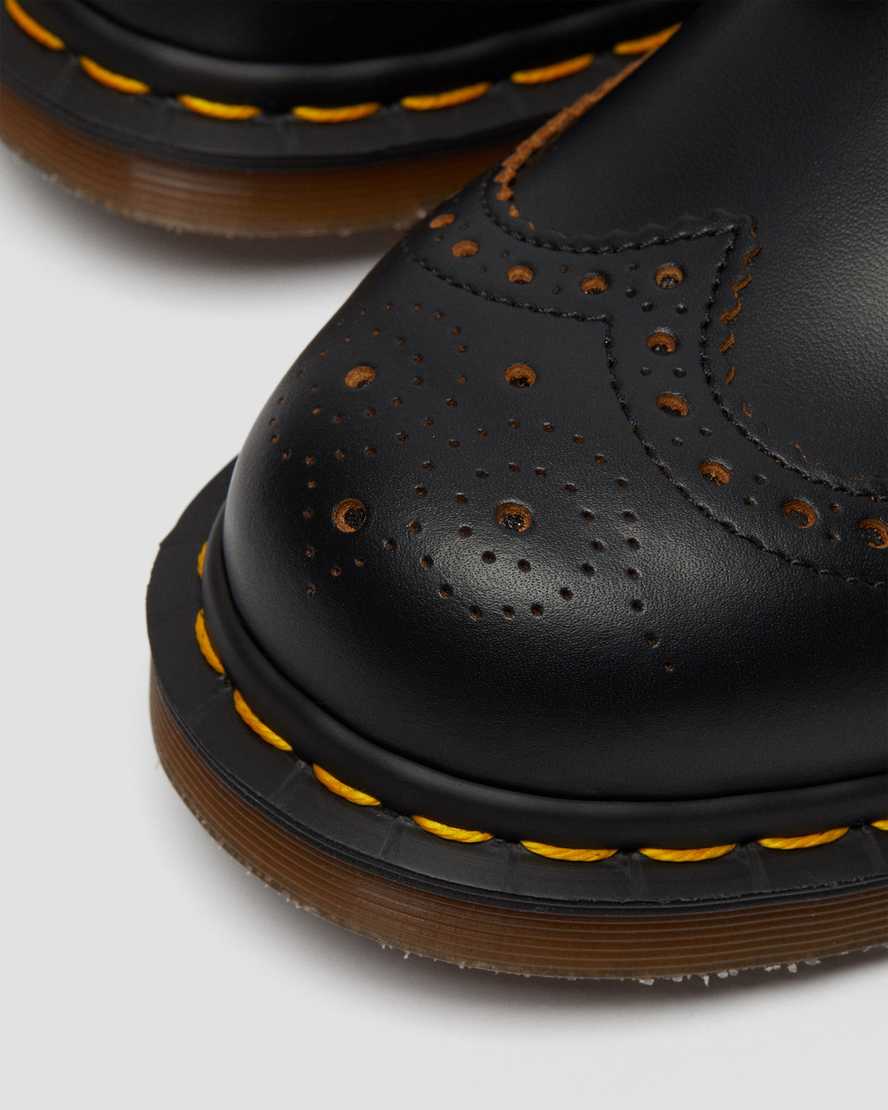 black dr martens 3989 vintage made in england mens brogue shoes