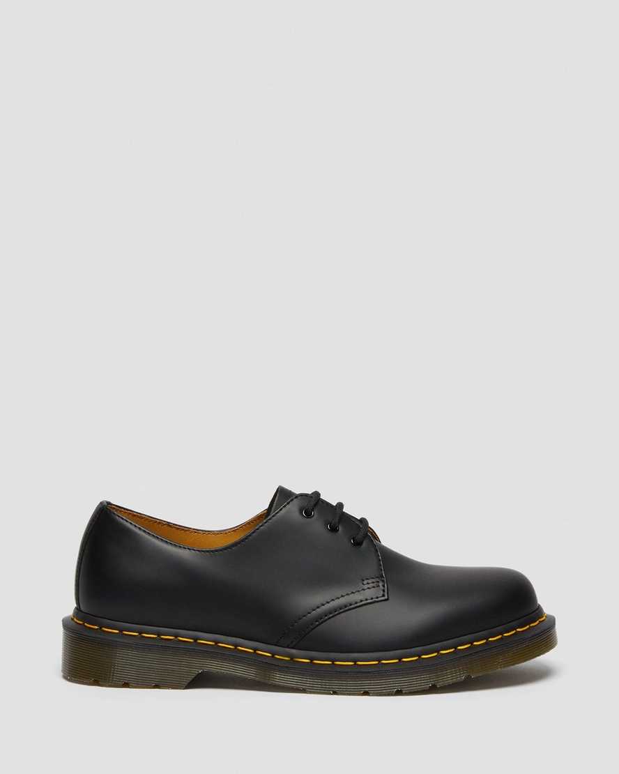 black dr martens 1461 smooth mens oxford shoes
