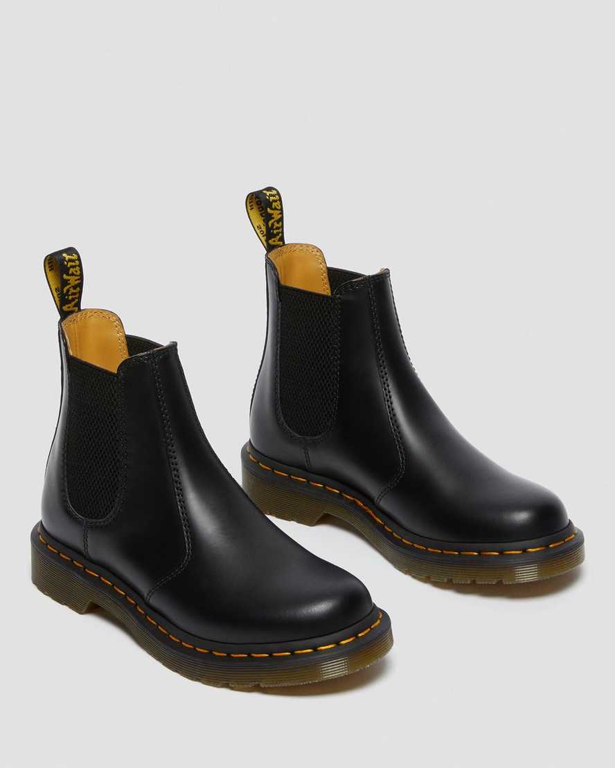 black dr martens 2976 smooth womens chelsea boots