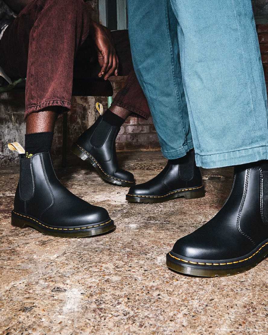 black dr martens 2976 felix womens chelsea boots