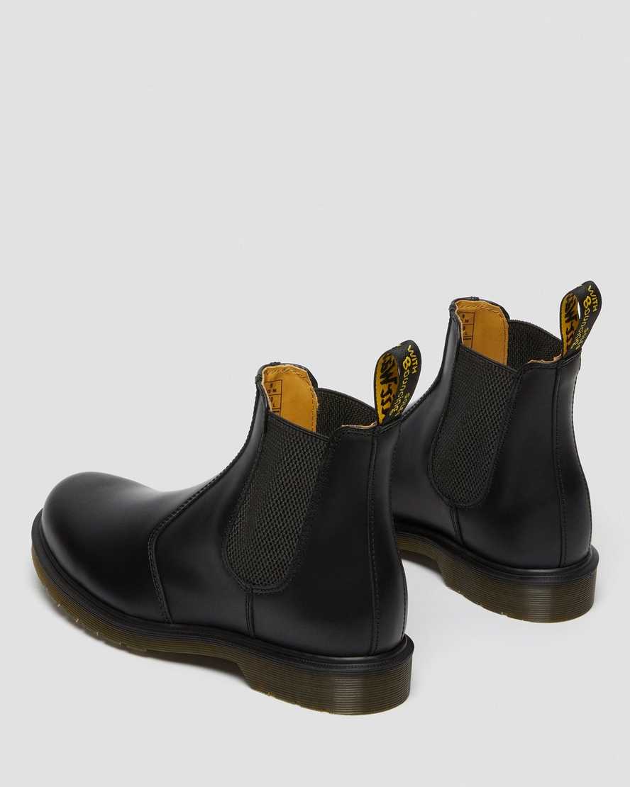 black dr martens 2976 smooth womens chelsea boots