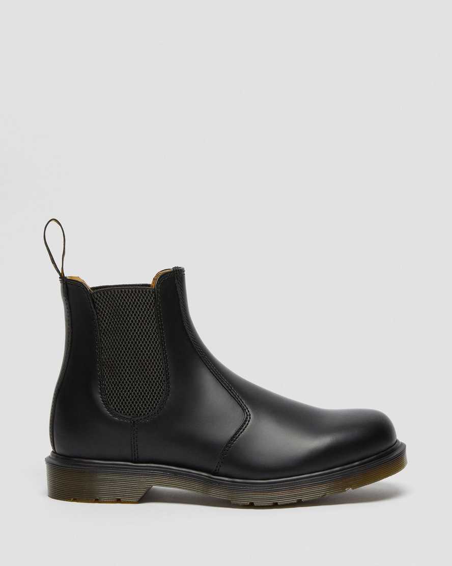 black dr martens 2976 smooth womens chelsea boots