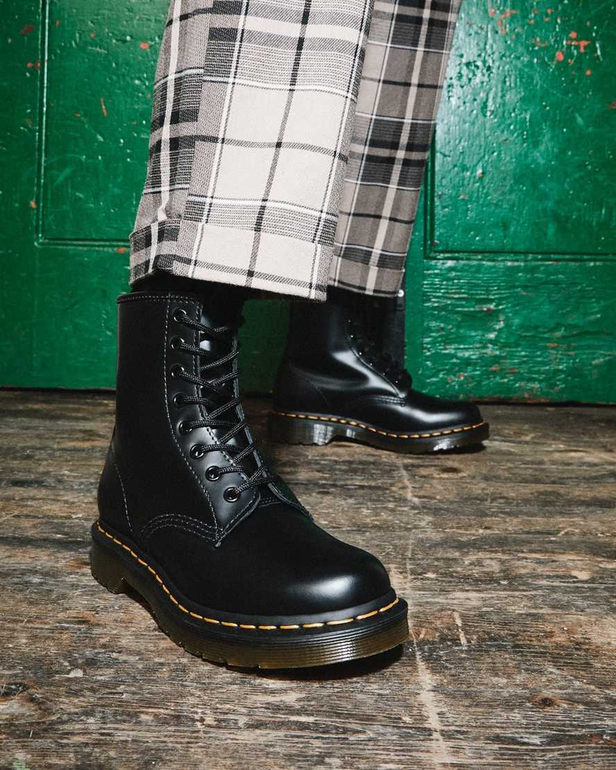 black dr martens 1460 smooth womens lace up boots