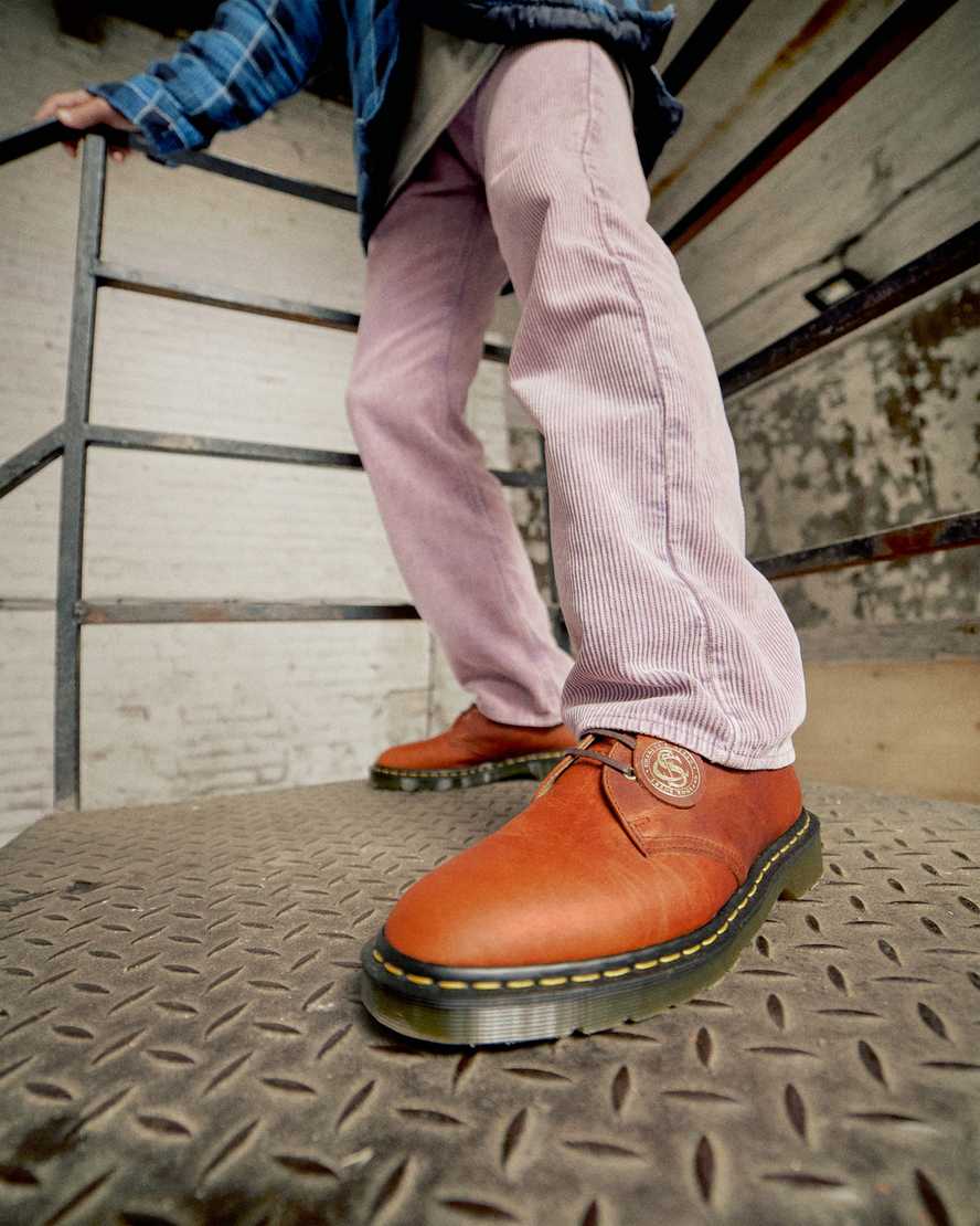 brown dr martens 1461 classic oil womens oxford shoes