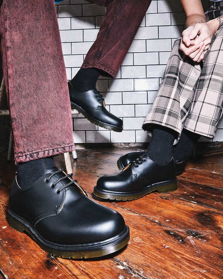black dr martens 1461 plain welt smooth womens oxford shoes