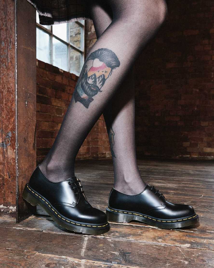 black dr martens 1461 smooth womens oxford shoes